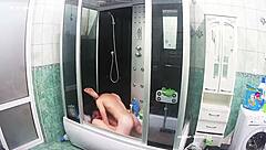 Masturbation and cumshot in a voyeur house