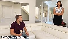 My girlfriend's stepmother gave me a deepthroat blowjob before our date - MommyBlowsBest