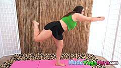 Young Girl Gabbie Luna Sucks Big Cock And Takes Cum In Face