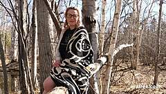 Hanna Gets Wet In The Bathtub