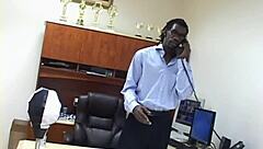 dark choco on caramel ass