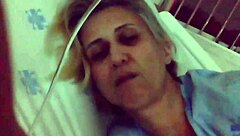 estou esperando o meu medico de madrugada com a buceta bem molhada full on red