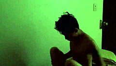 Em Nhung in High Definition Video