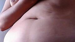 amateur girl offers milky tit and meaty pussy to eat