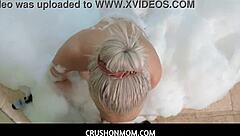 Brook Page's Steamy Bath Fun 😘