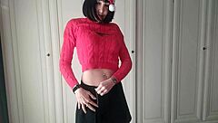 Chantal Channel's seductive twerking under the christmas tree