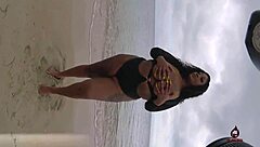 Indian amateur humps headphones fetish model in doggystyle moaning