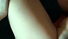 La Mia Amante Mi Sveglia A Gambe Aperte E Mi Mostra La Sua Grande Figa Pelosa