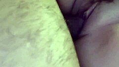 La Mia Amante Mi Sveglia A Gambe Aperte E Mi Mostra La Sua Grande Figa Pelosa