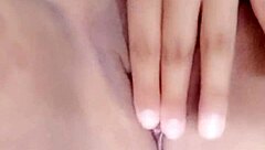 colegiala gets hot reading book