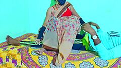 Desi Bhabhi's Hot Desi Sex with Big Cock