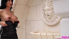 afternoon intense cock sucking with curvy colombian milf linda black