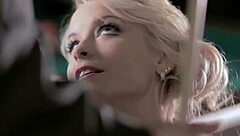 European MILF enjoys cock in her mouth