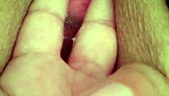 im fingerin my wet pussy n masturbatin so good