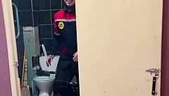 Pussy Tip to Pizza Delivery Boy