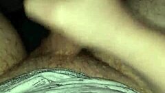 branlette avec éjaculation orgasmique en solo masturbation