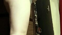 Amateur pornstar fingers her ass on camera