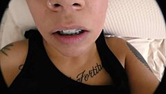 Watch this juicy pussy convulse in orgasm and squirt