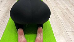 Yoga Session Turns Into Fucking Stepsister