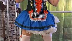 Halloween milf gets naughty in beermaid costume while dancing