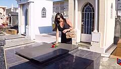 Bianca Naldy stars in makevlog episode nine with a latina friend