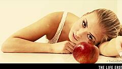 Bound teen reaches orgasm