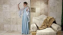 i watched this hot sexy woman masturbatin against the wall, it was so hot and intense