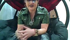 i share my thoughts on bisexual freedom as a dominatrix