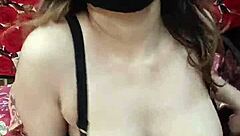 Sobia Nasir Masturbates On Whatsapp Video Call