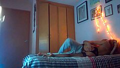 recogi a una chica en la carretera y me agradecio invitandome a conocer su casa