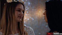 lesbian alex coal soaks bunny colby's pussy after kissing