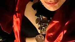 Teaser vid - shemale milf regina babylon