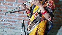 Ganne Wali Bhabhi In Homemade Outdoor Fun. Indian Amateur XXX Video.