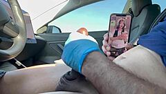 Pretty girl gets offline for a hot cumshot