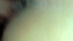 Dando a buceta pro comedor