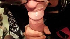 i love pleasing my step brother with my mouth