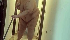 coolmarina is back, peeing and fucking with her favorite friend again!