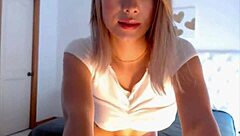 i see a hot blonde chick on webcam