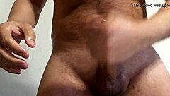 Gozando Con Paja Rica De Mano Y Cumshot