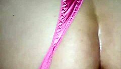 Big ass girl offers pussy for dick