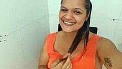 Latina Offers Handjob