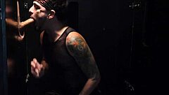 wanna see this straight guy at the glory hole?