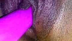 Oh wow! This college student masturbates intensely in her dorm room!