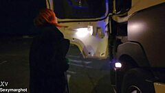 je drague et baise avec un routier sur un parking au bord dune autoroute