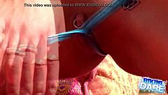 Chantelle05 Poses Sexy In Bikini