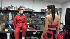 Aurora Une Coquine Brunette aux Gros Seins