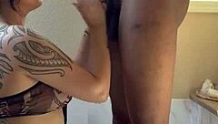 Blowjob In Bath Tub Cumshot Facial