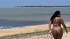 fio dental shows pussy on porto seguro beach