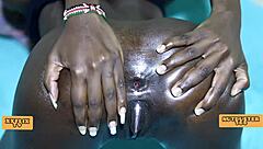 Anal Spoon Fuck Tight Asshole with Cumshot