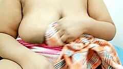 Myanmar Aunty Showing Boobs